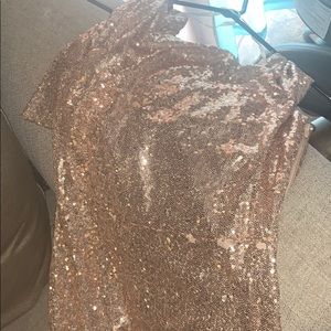 Dress rose gold only used once for a few hours